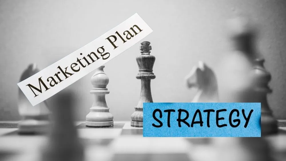 الفرق بين استراتيجية التسويق والخطة التسويقية