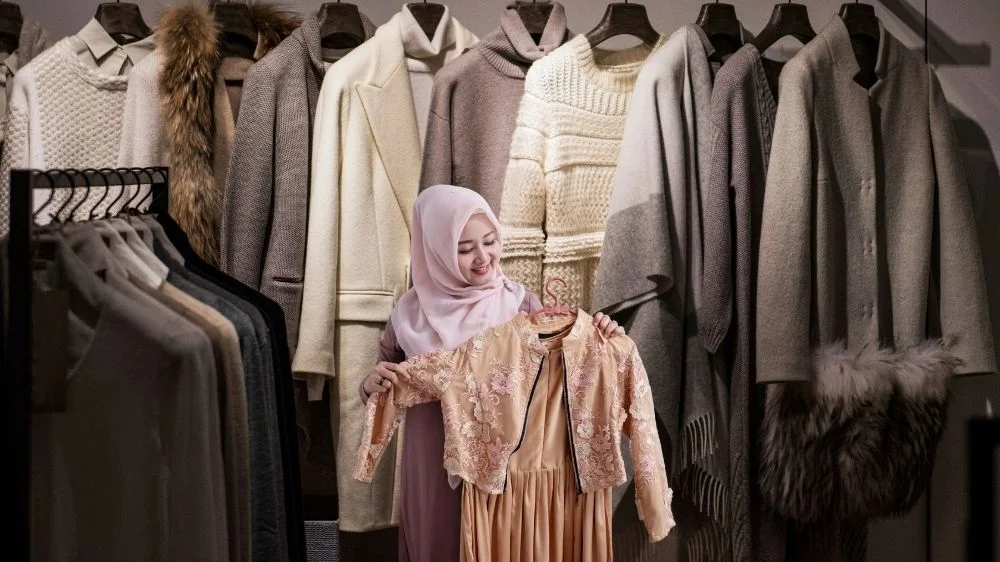 مشروع تصميم ازياء عملية للمحجبات العاملات مشروع تصميم ازياء عملية للمحجبات العاملات