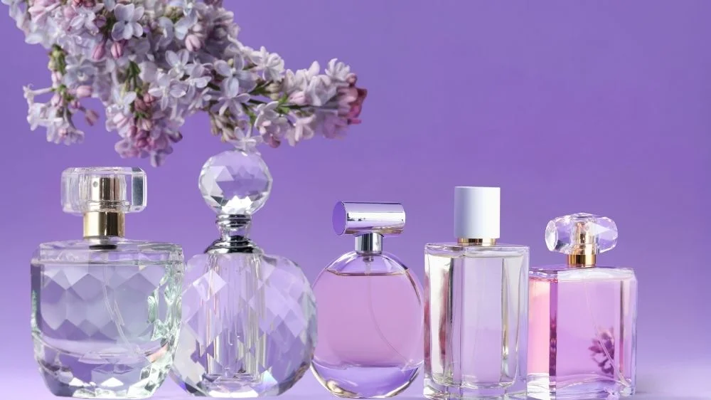 مشروع صناعة العطور من المنزل مشروع صناعة العطور من المنزل