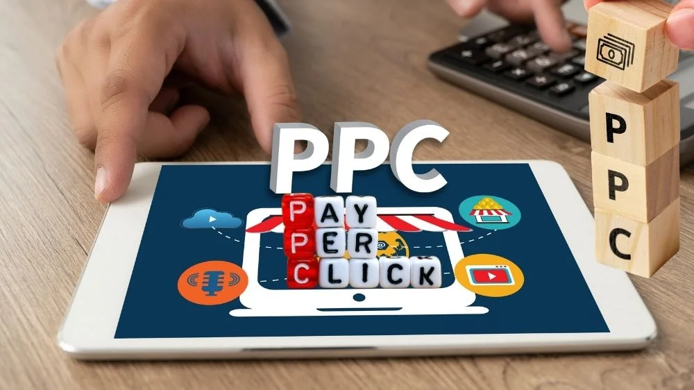 الإعلان بنظام الدفع لكل نقرة (PPC)