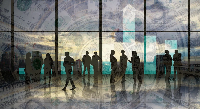 هل يمكن إصدار وثيقة العمل الحر لغير السعوديين؟