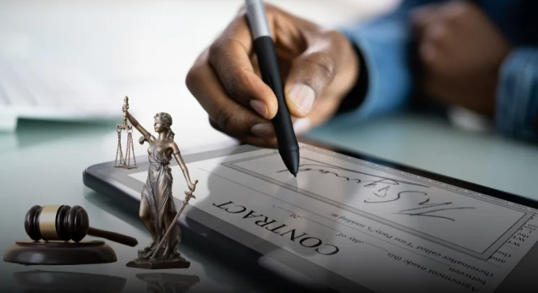 أهم حقوق المستهلك في عقود التجارة الإلكترونية